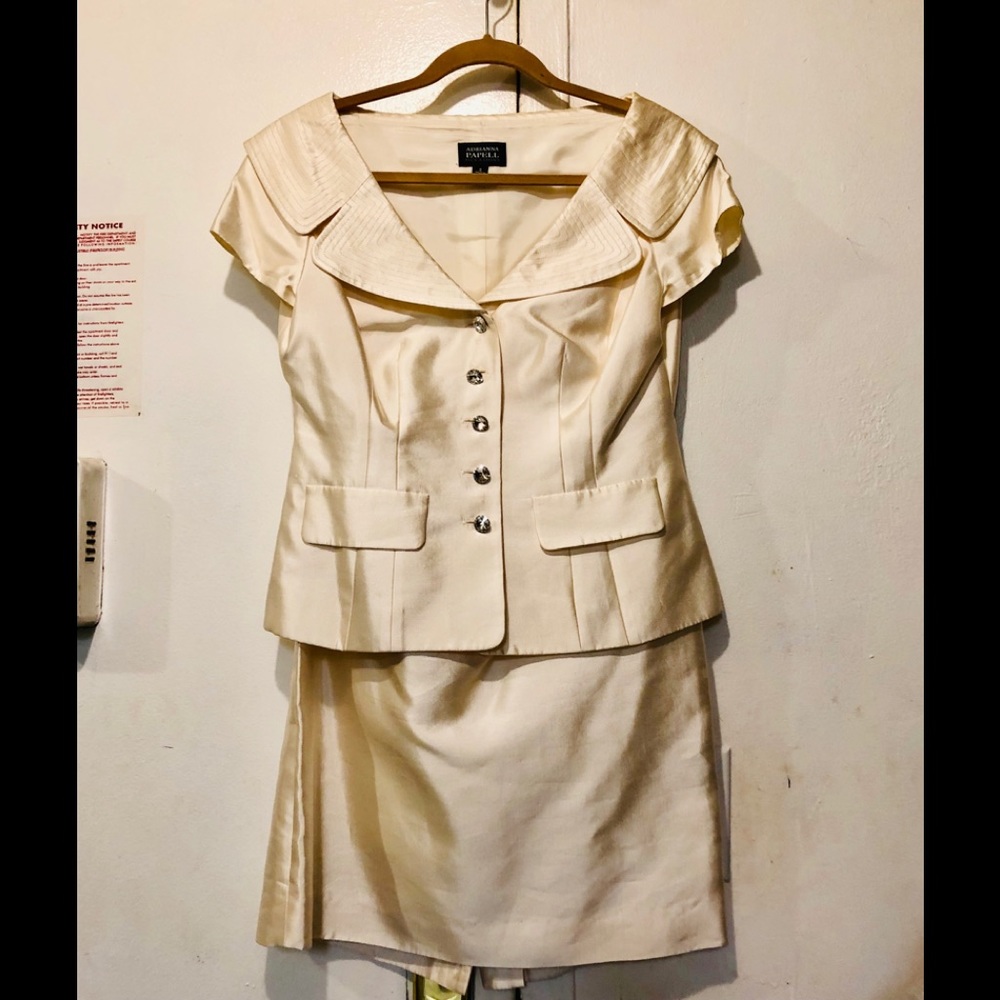 Like new Adrianna Papell Ivory Silk Suit